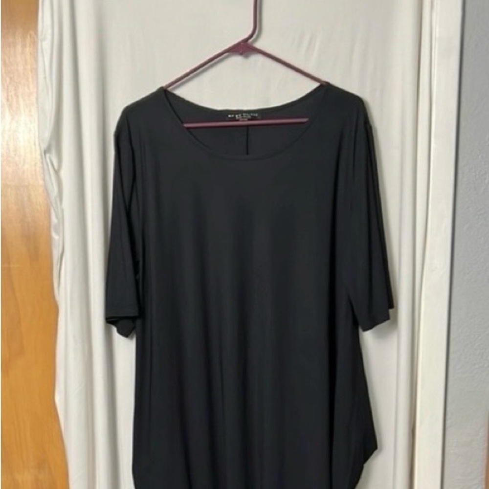 bryn Walker Charcoal Gray looks black Tunic Top